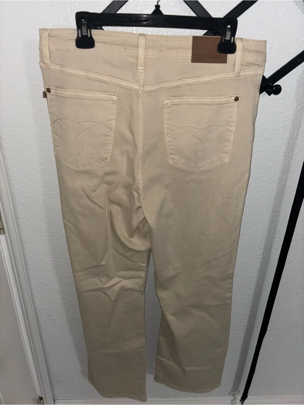 Judy Blue Beige Distressed Straight Leg Jeans Mid Rise Stretch Denim 15/32 - Picture 4 of 4